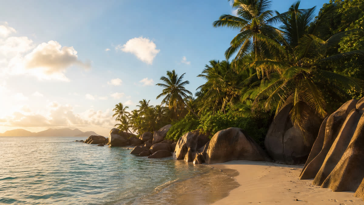 Paysage tropical de Mahé aux Seychelles après un long vol