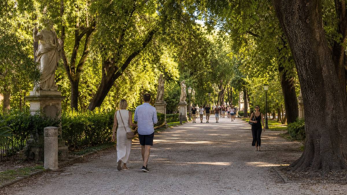 Allée arborée de la Villa Borghèse à Rome