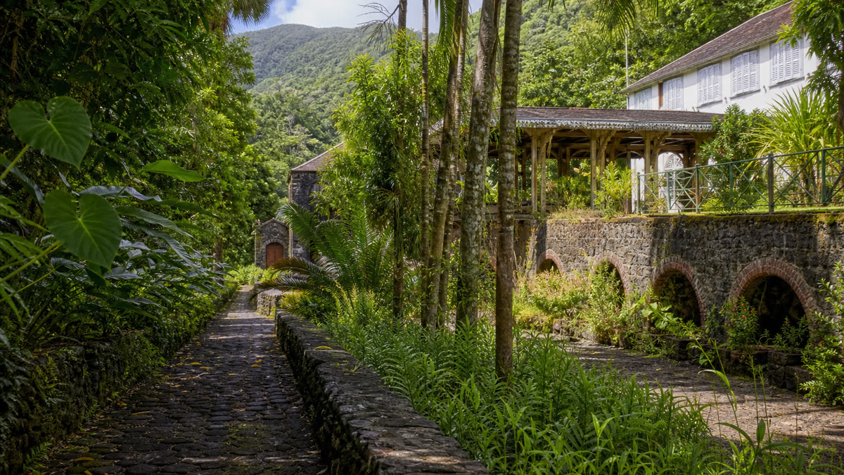 Habitation en Martinique à visiter depuis une base centrale ou nord