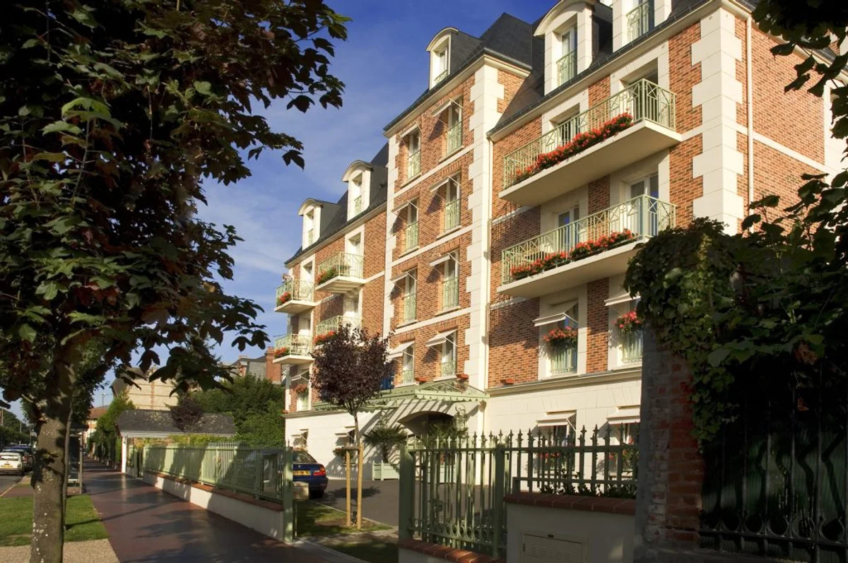 Façade de La Closerie Deauville